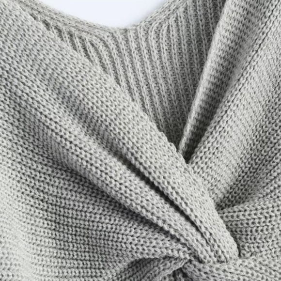 ⬇️ $49 Gray V Neck Twisted Knot Back Sweater Gray - Picture 4 of 8